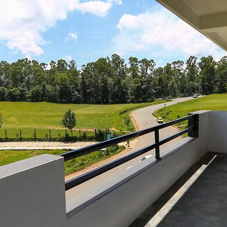 The Golf Retreat, Shillong Hotel ภายนอก รูปภาพ