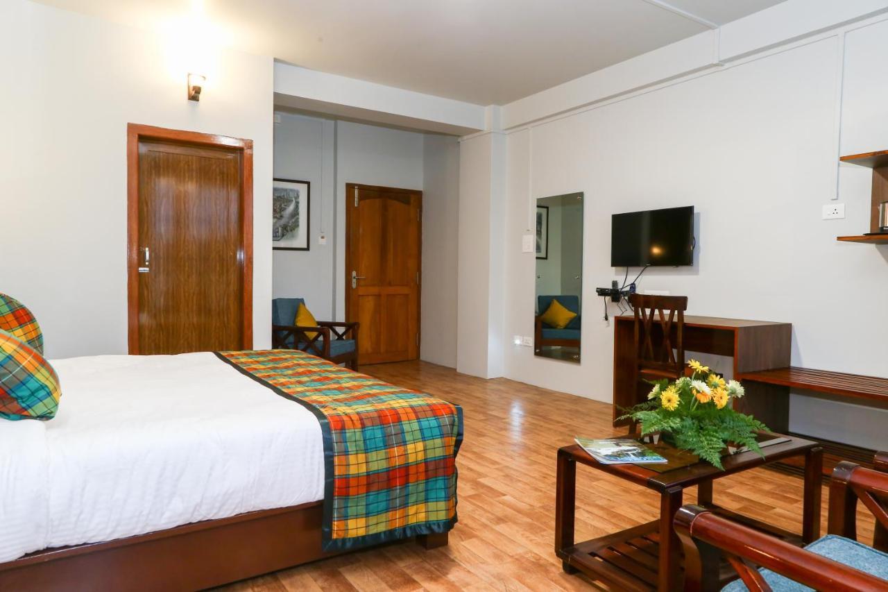 The Golf Retreat, Shillong Hotel ภายนอก รูปภาพ